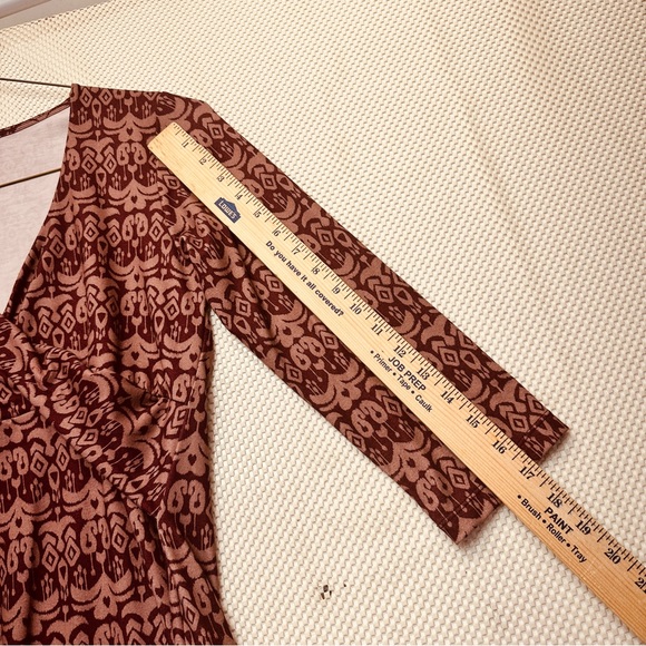 Prana Aztec All Over Print Activewear V-Neck Sleeved Dress - Burgundy / Cream - Picture 9 of 10